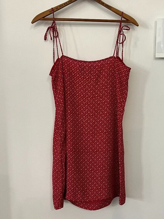 Reformation Dresses & Skirts - Reformation Mini Dress - Red Floral Size 2
